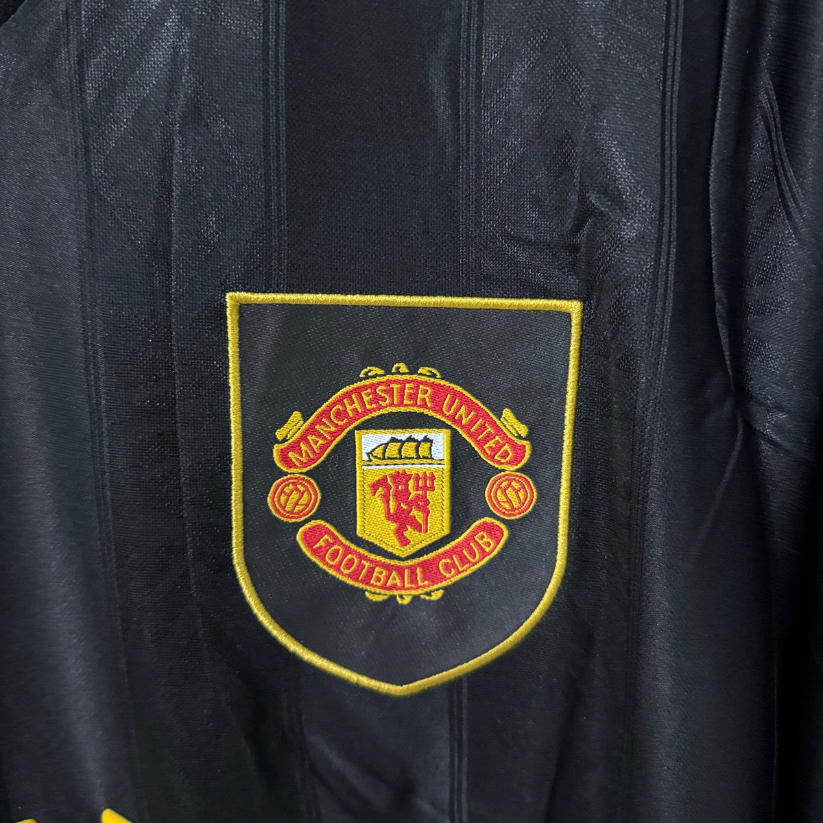 Manchester United 1993/94 Away Long-Sleeve Retro Soccer Jersey