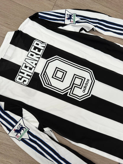 Newcastle Alan Shearer #9 1995/97 Home Long Sleeve Retro Soccer Jersey Men Size