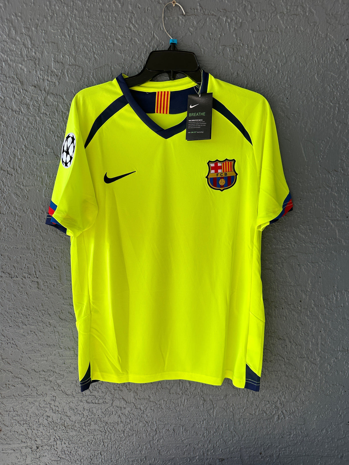 Barcelona Ronaldinho #10 2005/06 Away Yellow Retro Soccer Jersey Men Size