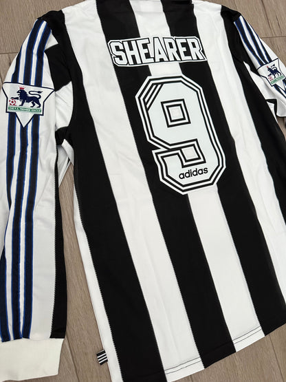 Newcastle Alan Shearer #9 1995/97 Home Long Sleeve Retro Soccer Jersey Men Size