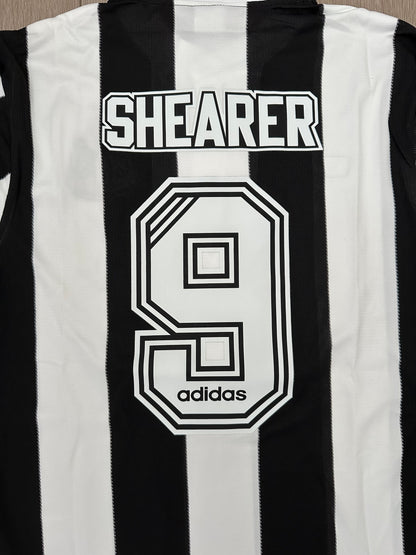 Newcastle Alan Shearer #9 1995/97 Home Long Sleeve Retro Soccer Jersey Men Size