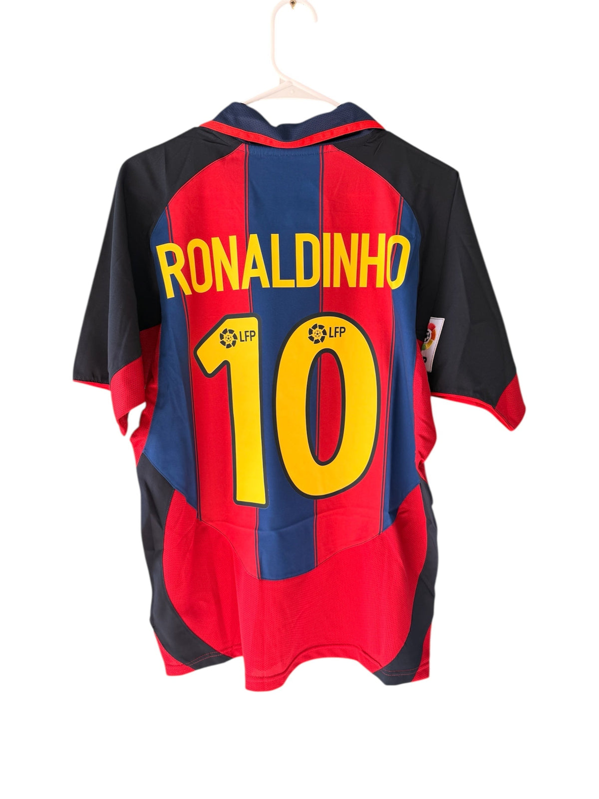 Barcelona Ronaldinho #10 2004/05 Home Retro Soccer Jersey Men Size