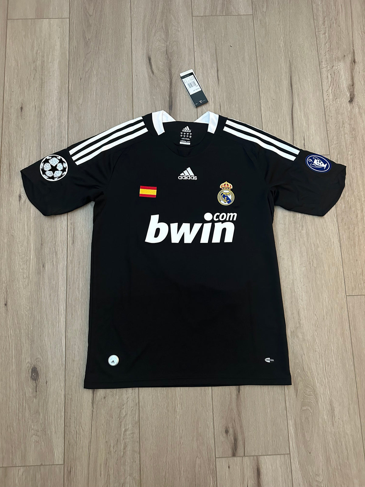 Real Madrid 2010 Away Retro Soccer Jersey – Cristiano Ronaldo #9 – Black – Men’s