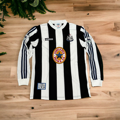 Newcastle Alan Shearer #9 1995/97 Home Long Sleeve Retro Soccer Jersey Men Size