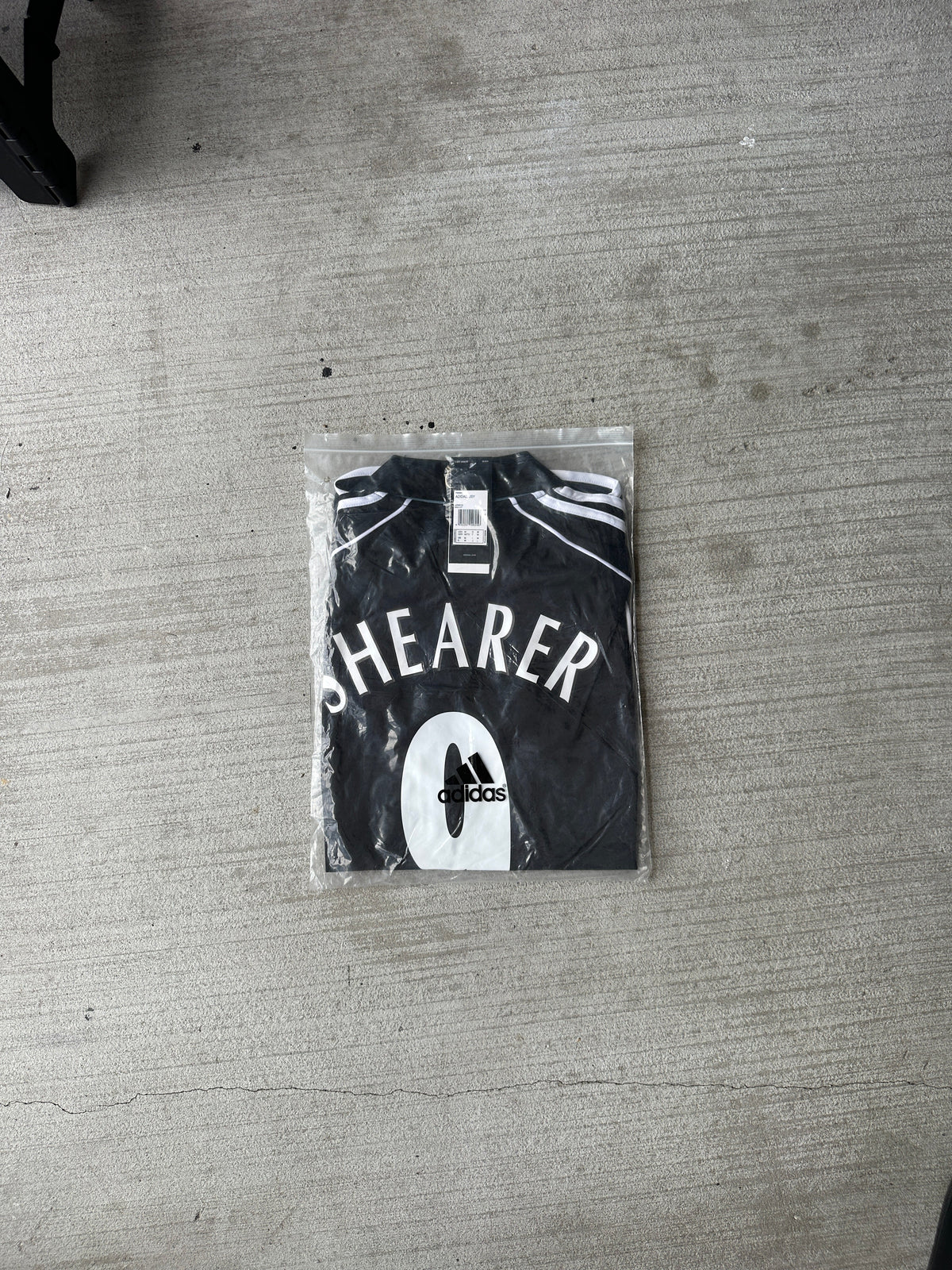 Newcastle Alan Shearer #9 Away Black Retro Soccer Jersey Men
