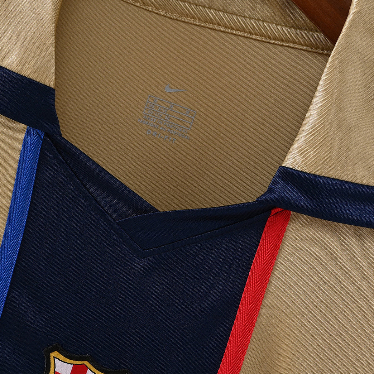 Barcelona 2001/02 Away Retro Soccer Jersey