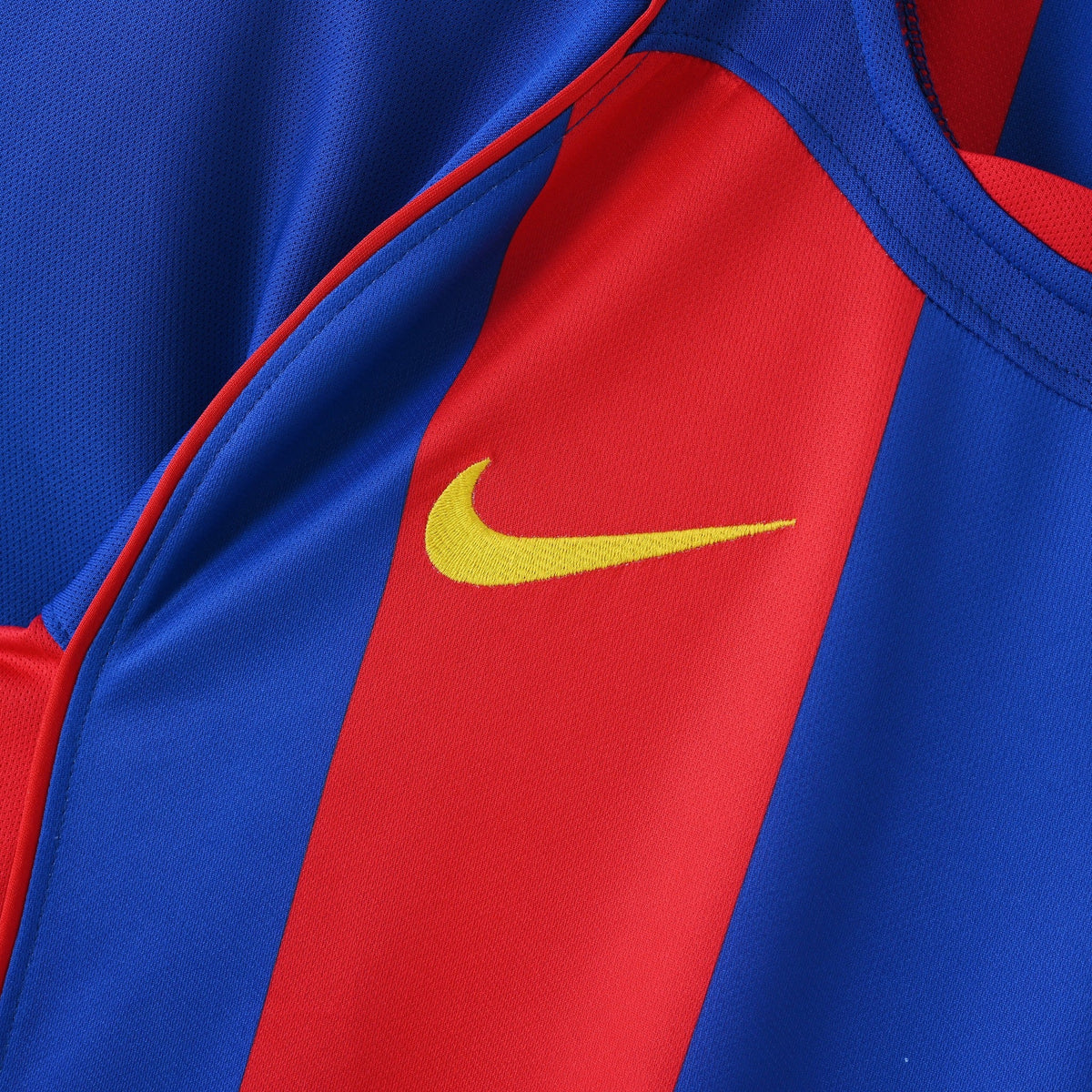 Barcelona 2004/05 Home Retro Soccer Jersey