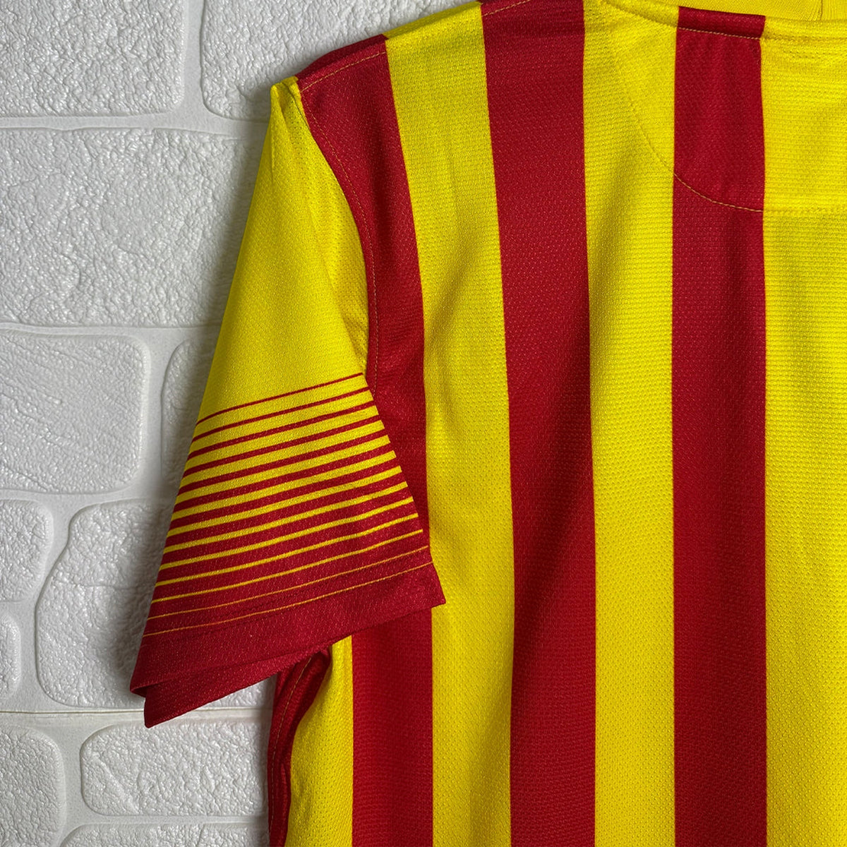 Barcelona 2013/14 Away Retro Soccer Jersey