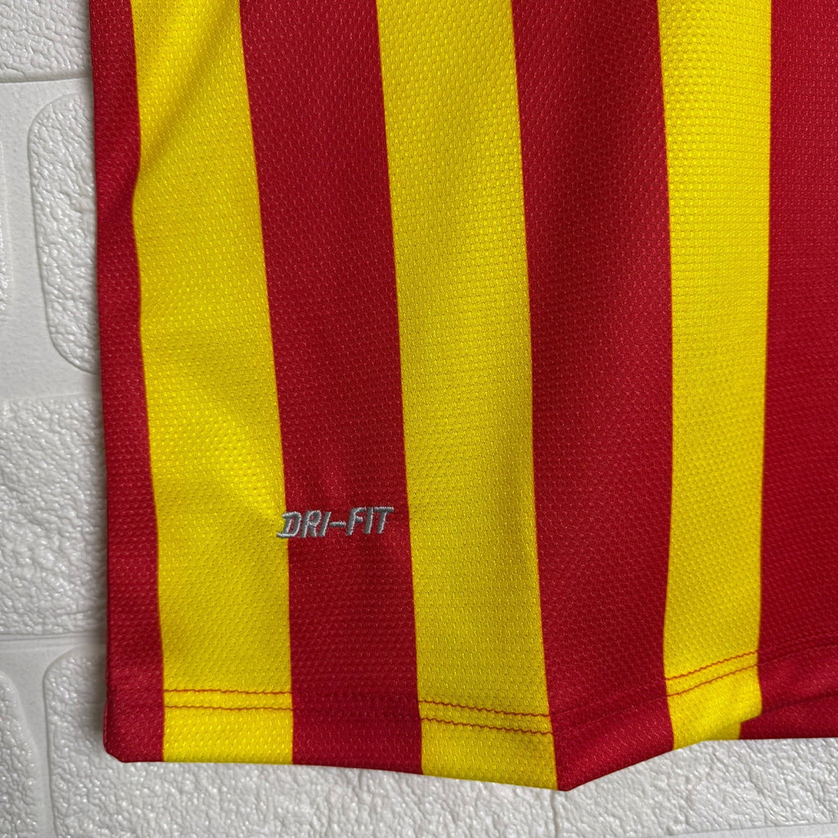 Barcelona 2013/14 Away Retro Soccer Jersey