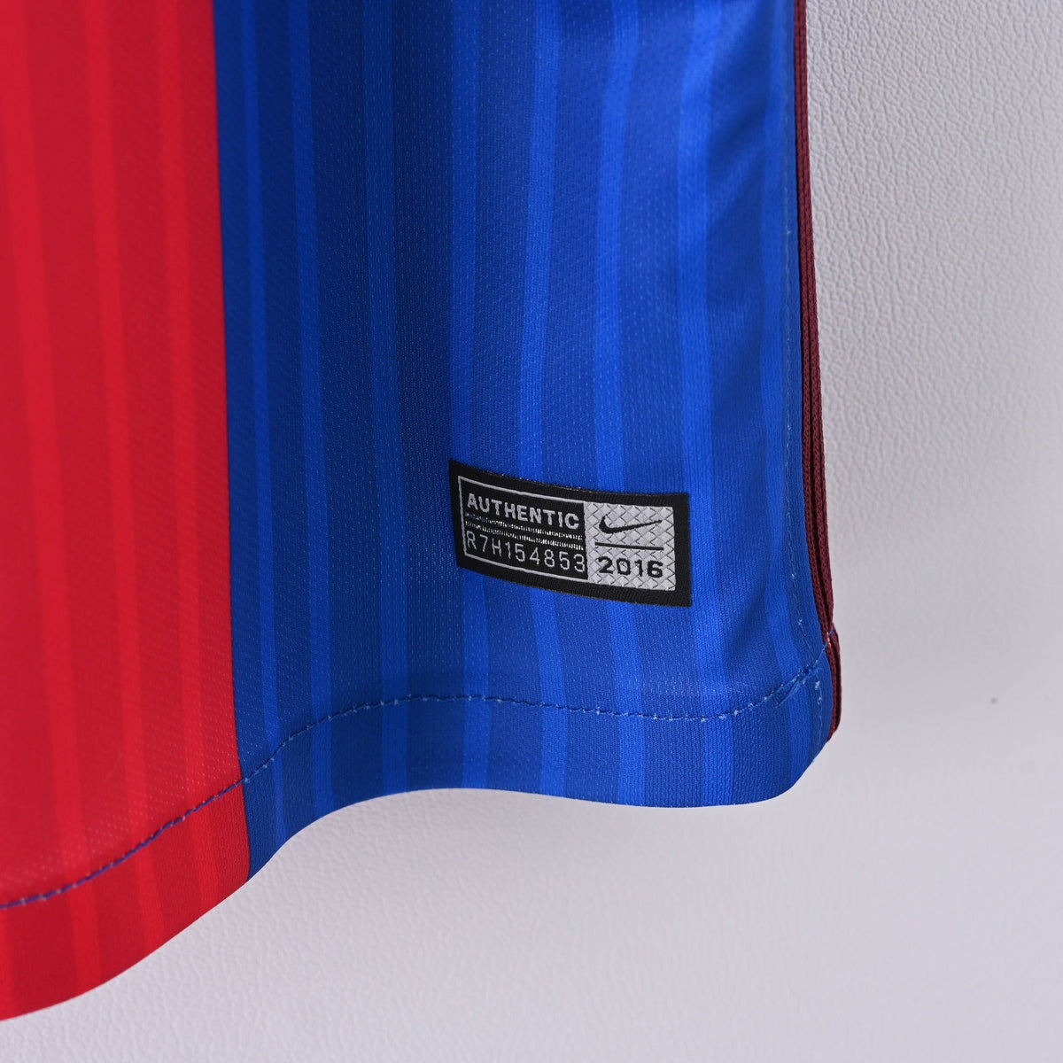 Barcelona 2016/17 Home Retro Soccer Jersey