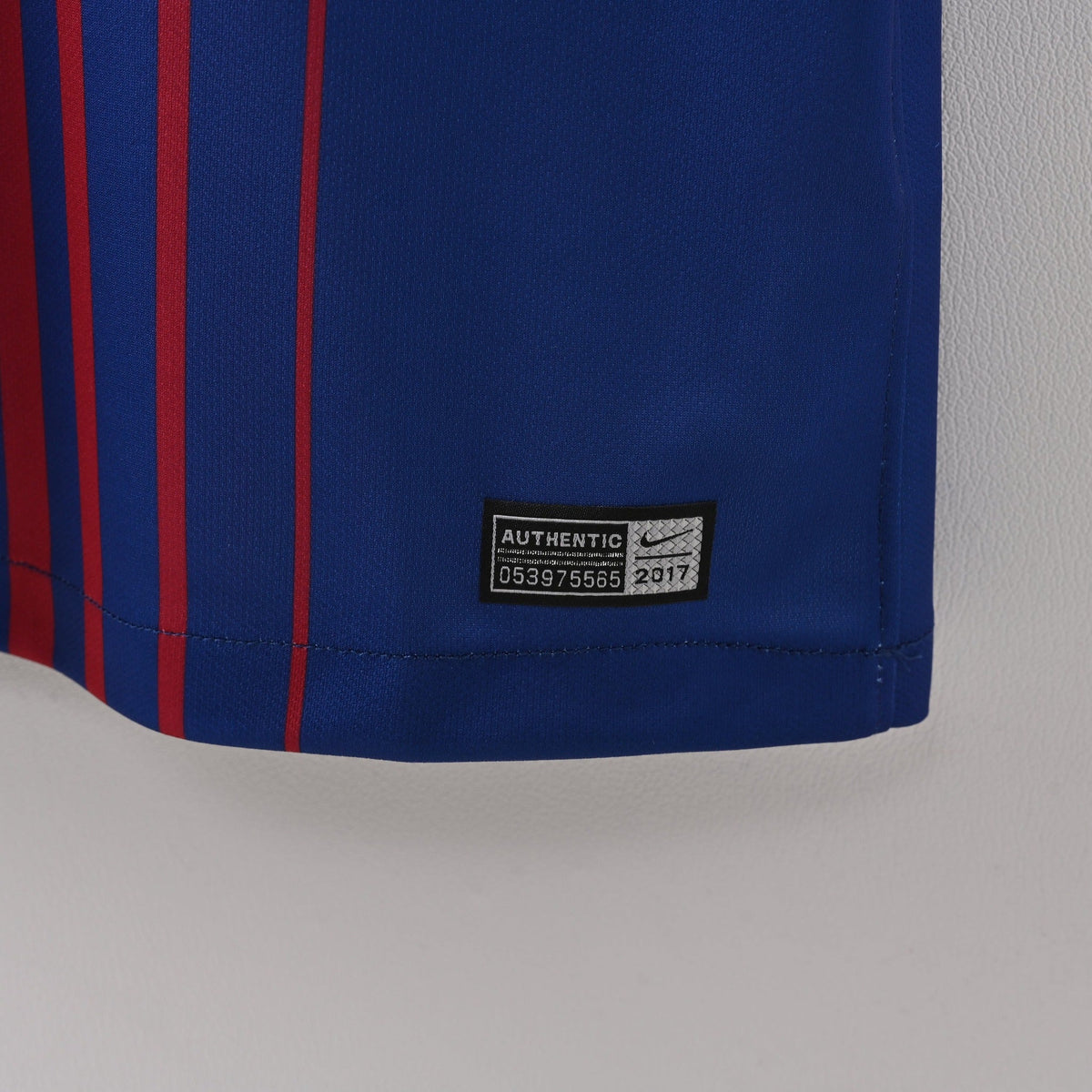 Barcelona 2017/18 Home Retro Soccer Jersey