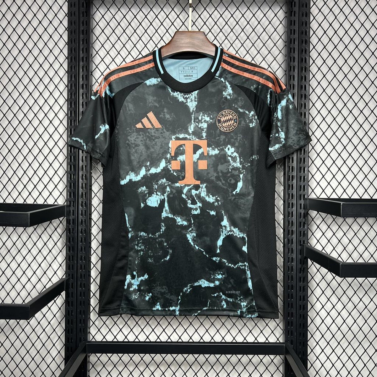 Bayern Munich 2024/25 Away Soccer Jersey