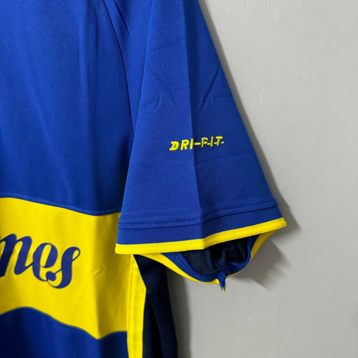 Boca Juniors 2001/02 Home Retro Soccer Jersey