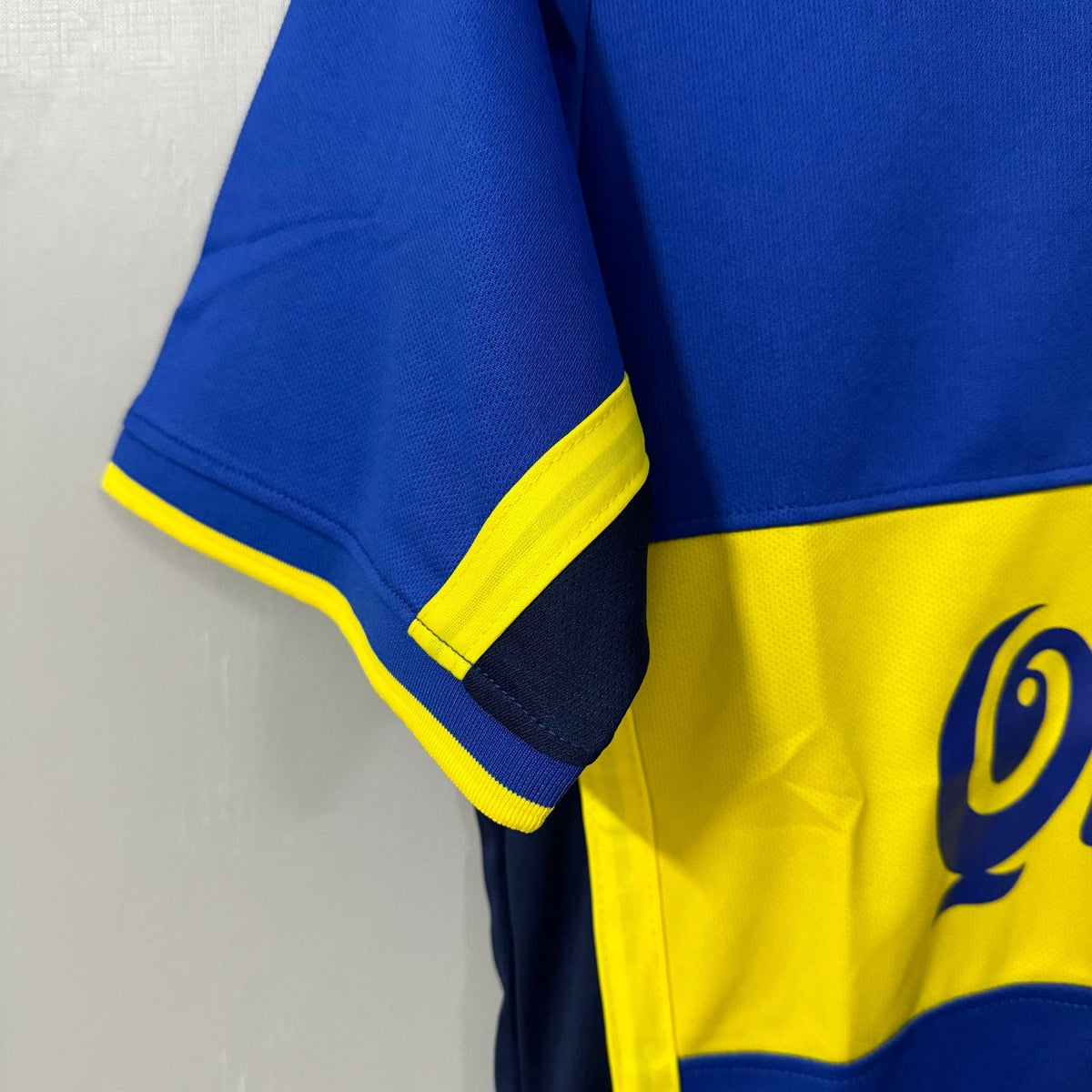 Boca Juniors 2001/02 Home Retro Soccer Jersey