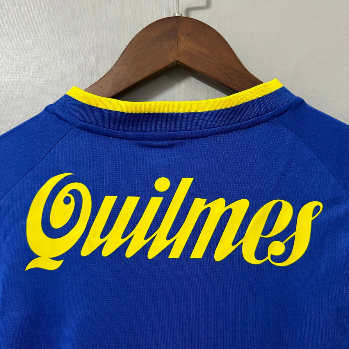 Boca Juniors 2001/02 Home Retro Soccer Jersey