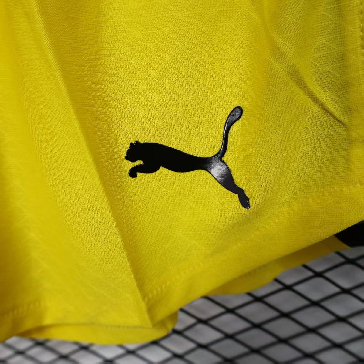 Borussia Dortmund 2025/26 Home Soccer Shorts – Player Edition