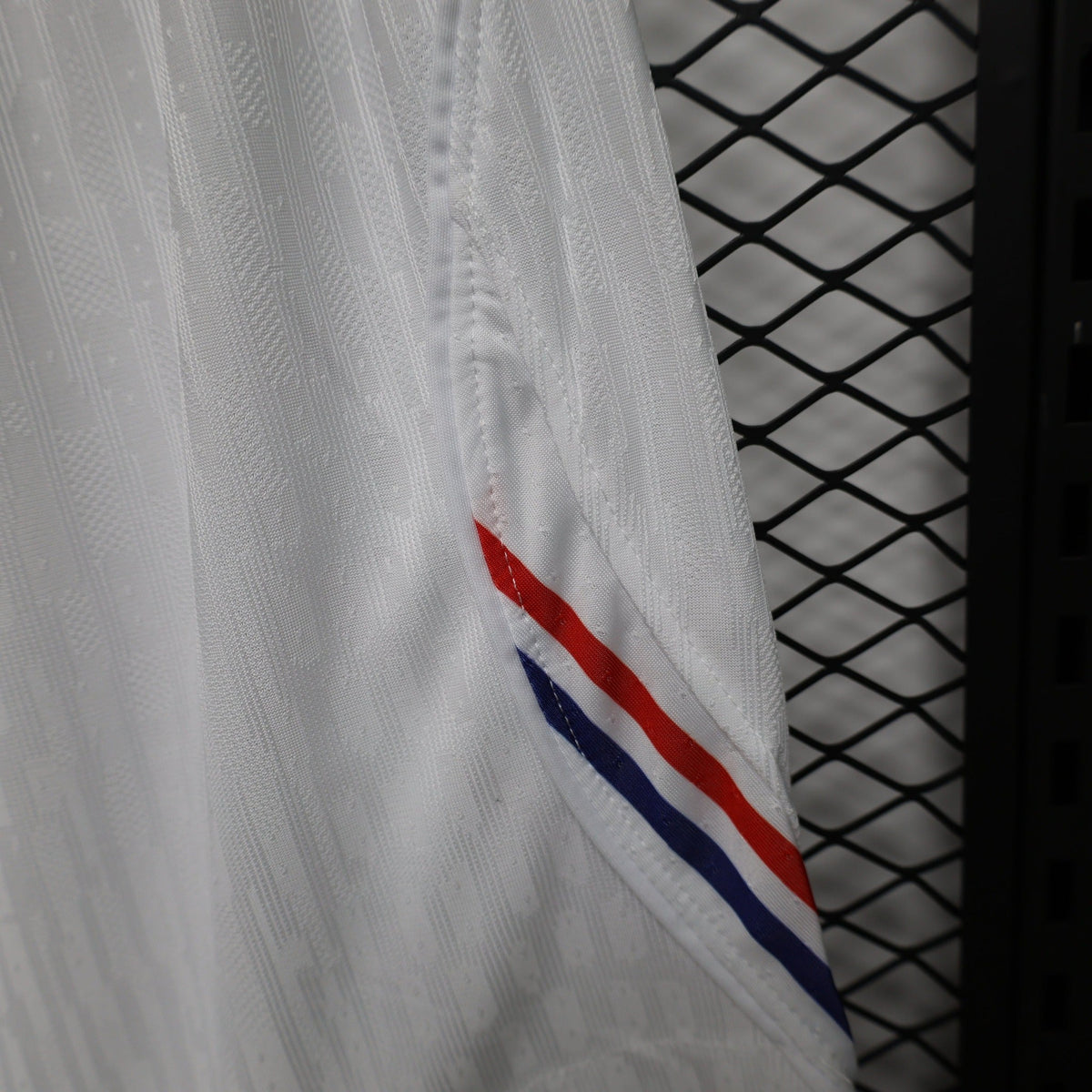 France 2026/27 Home Soccer Shorts - Player Edition