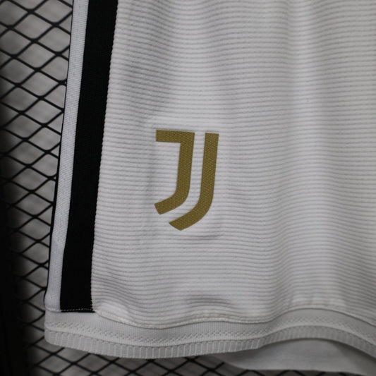 Juventus 2026/27 Home Soccer Shorts – Player Edition