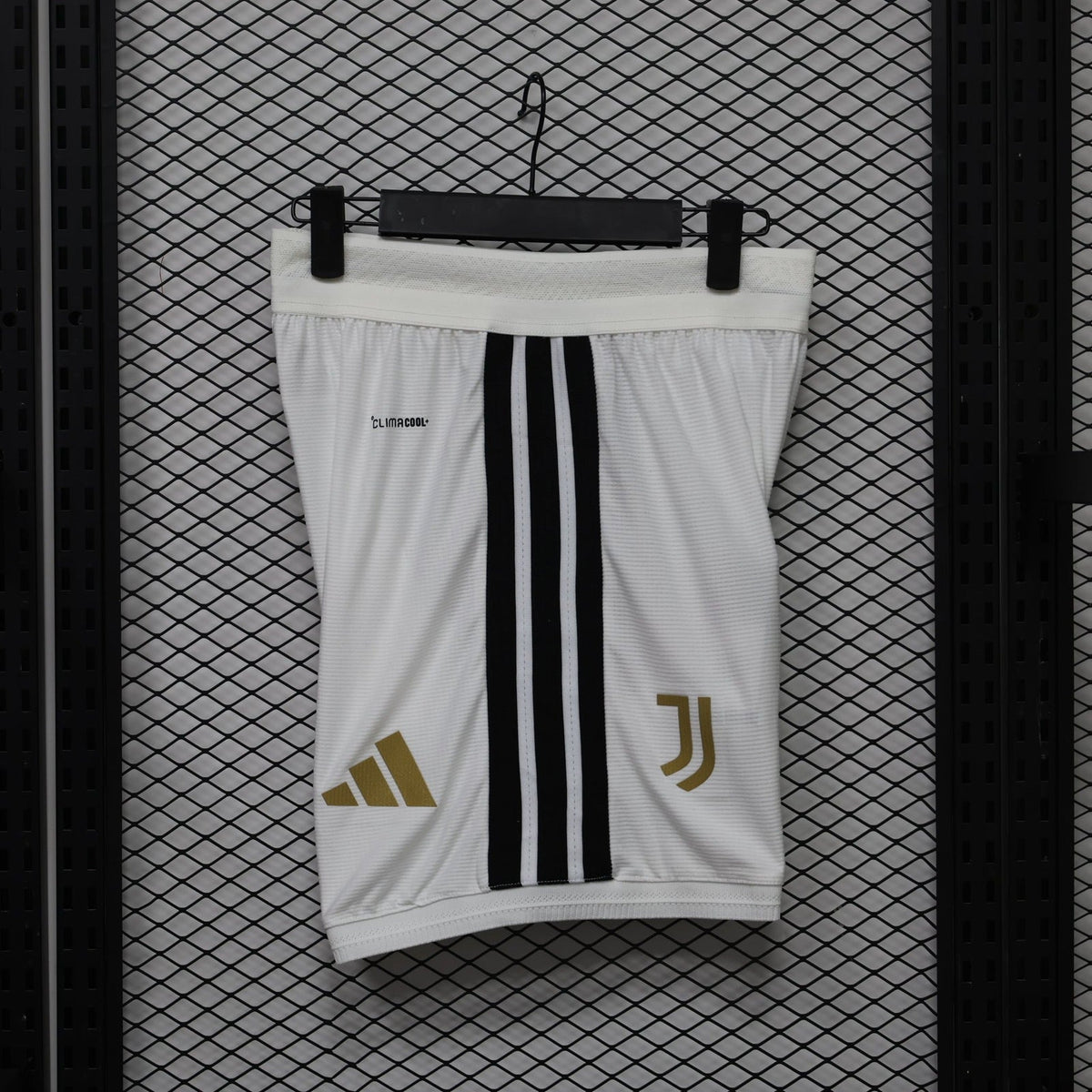 Juventus 2026/27 Home Soccer Shorts – Player Edition
