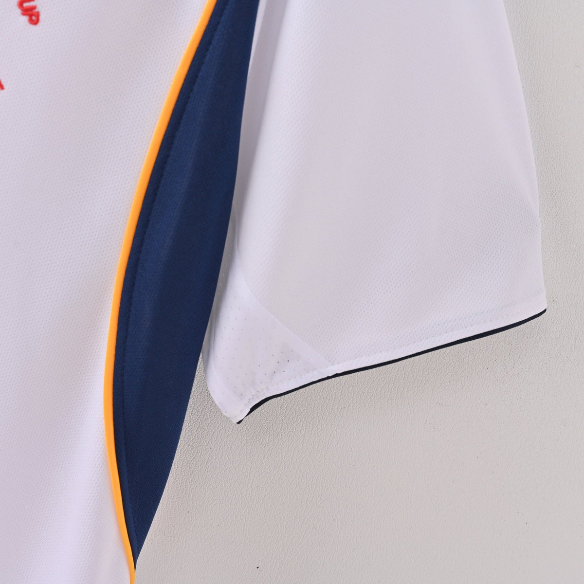 Liverpool 2001/02 Away Retro Soccer Jersey