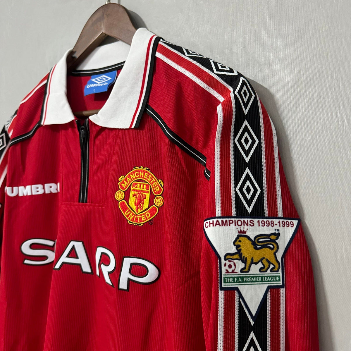 Manchester United 1998/00 Home Long-Sleeve Retro Soccer Jersey