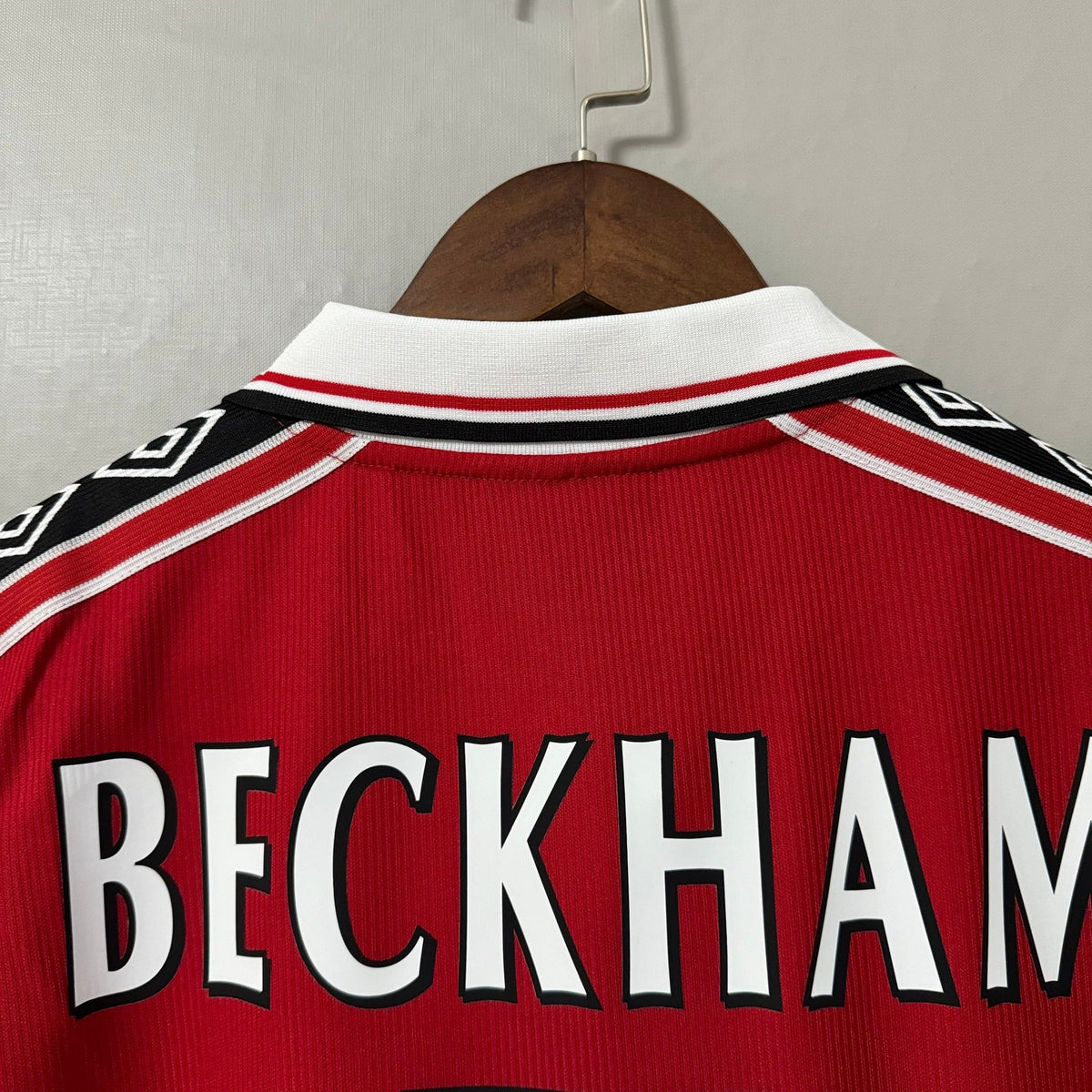 Manchester United 1998/00 Home Retro Soccer Jersey