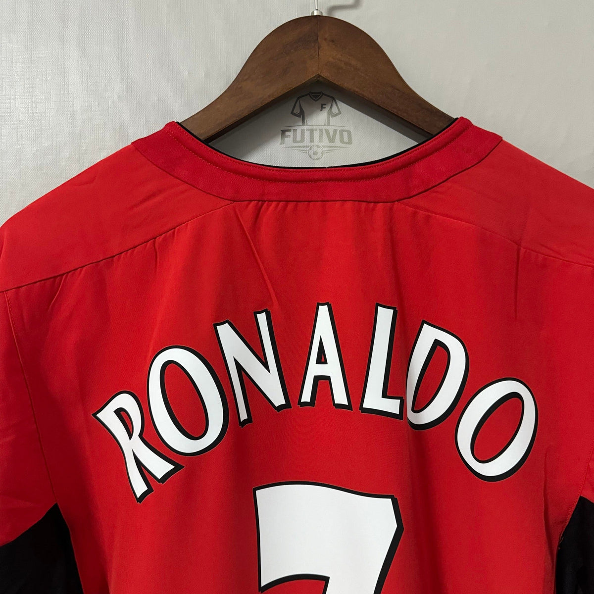 Manchester United 2003/04 Home Long-Sleeve Retro Soccer Jersey