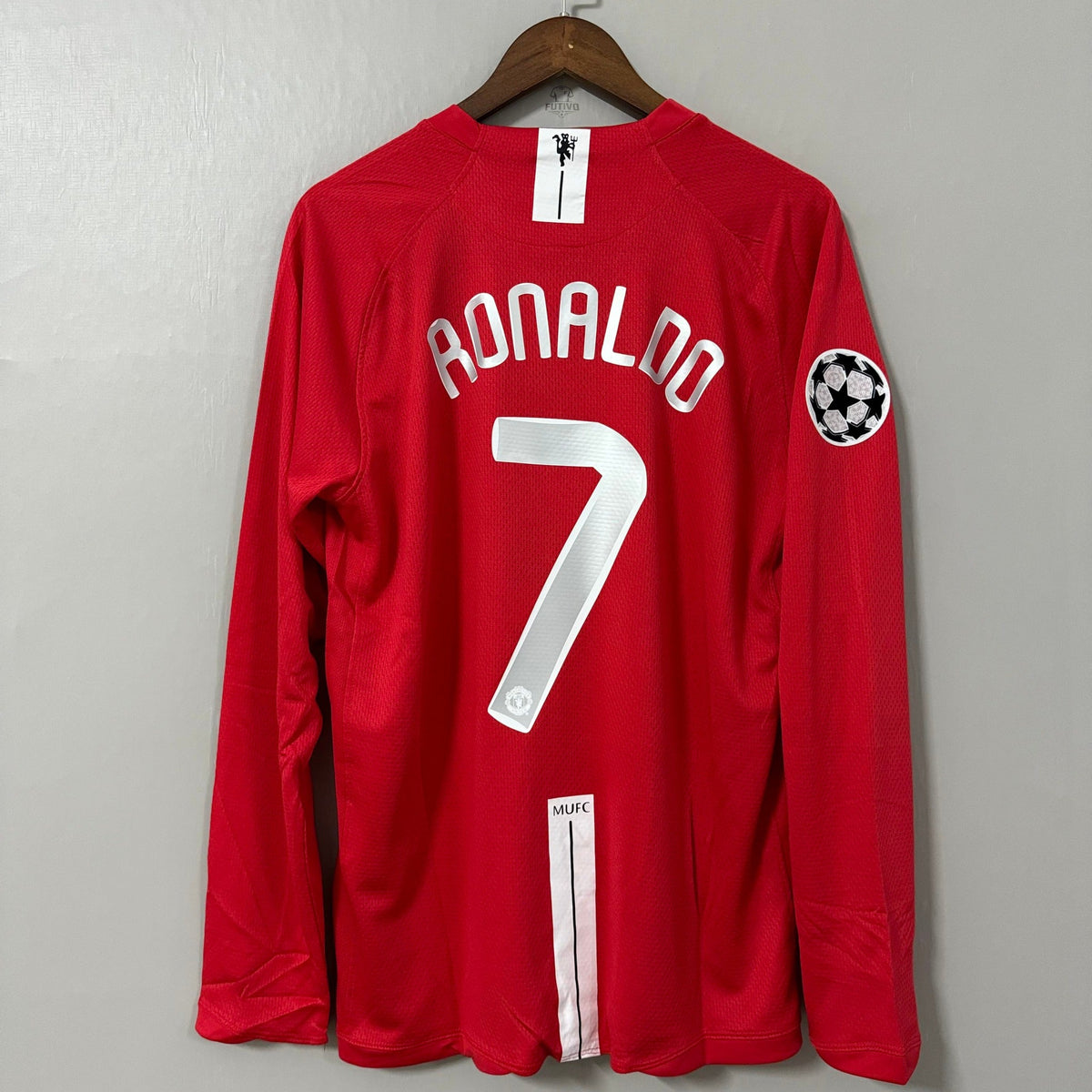 Manchester United 2007/08 Home (UCL Final) Long-Sleeve Retro Soccer Jersey