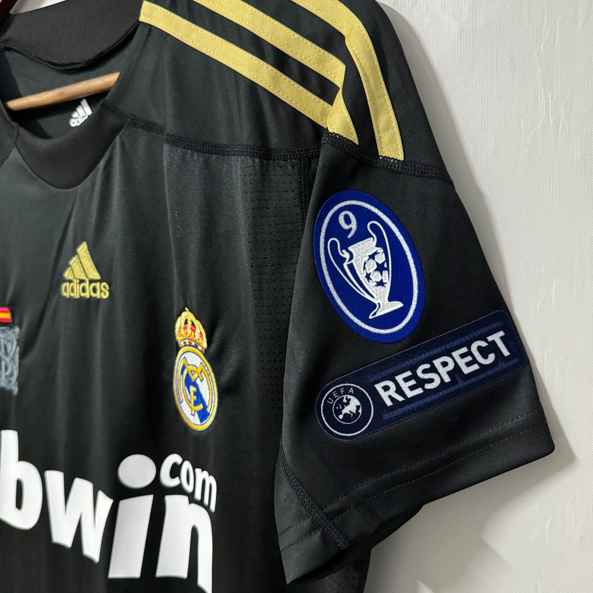 Real Madrid 2009/10 Away (Third Kit) Retro Soccer Jersey