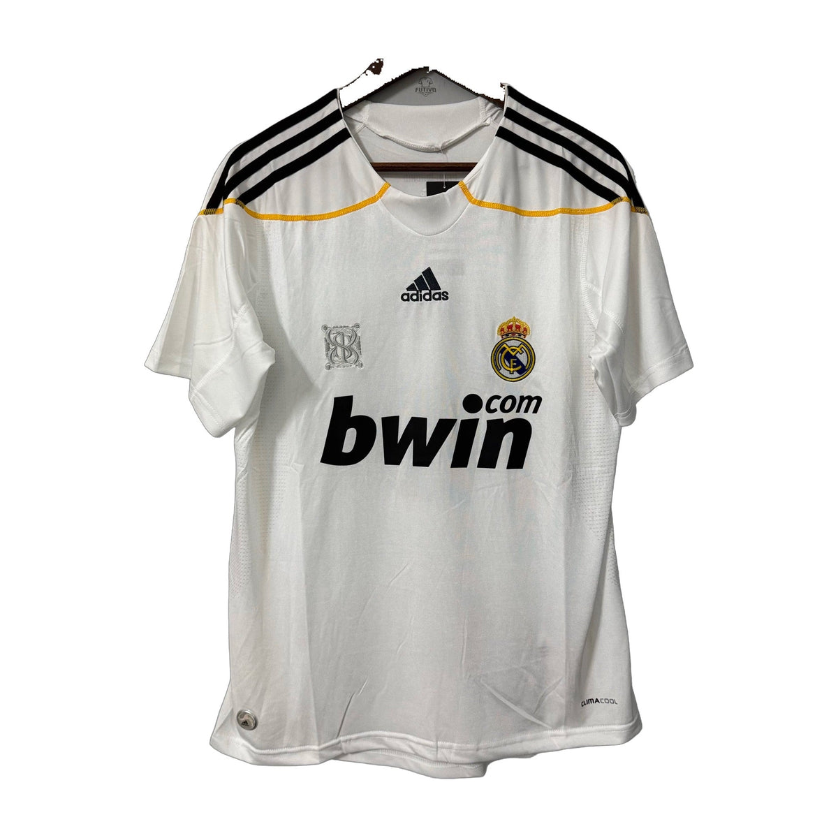Real Madrid 2009/10 Home Retro Soccer Jersey