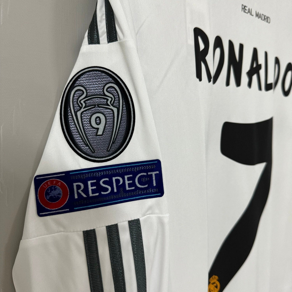 Real Madrid 2013/14 Home (UCL Final) Long-Sleeve Retro Soccer Jersey