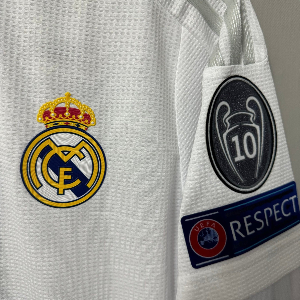 Real Madrid 2015/16 Home (UCL Final) Long-Sleeve Retro Soccer Jersey