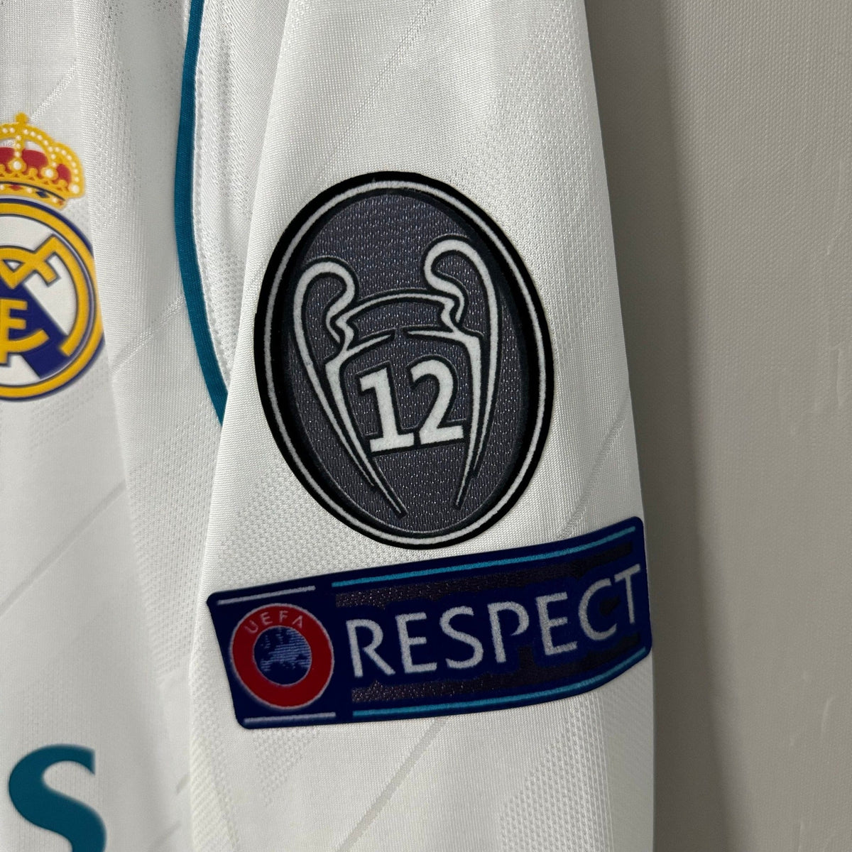 Real Madrid 2017/18 Home (UCL Final) Long-Sleeve Soccer Jersey - Player Edition