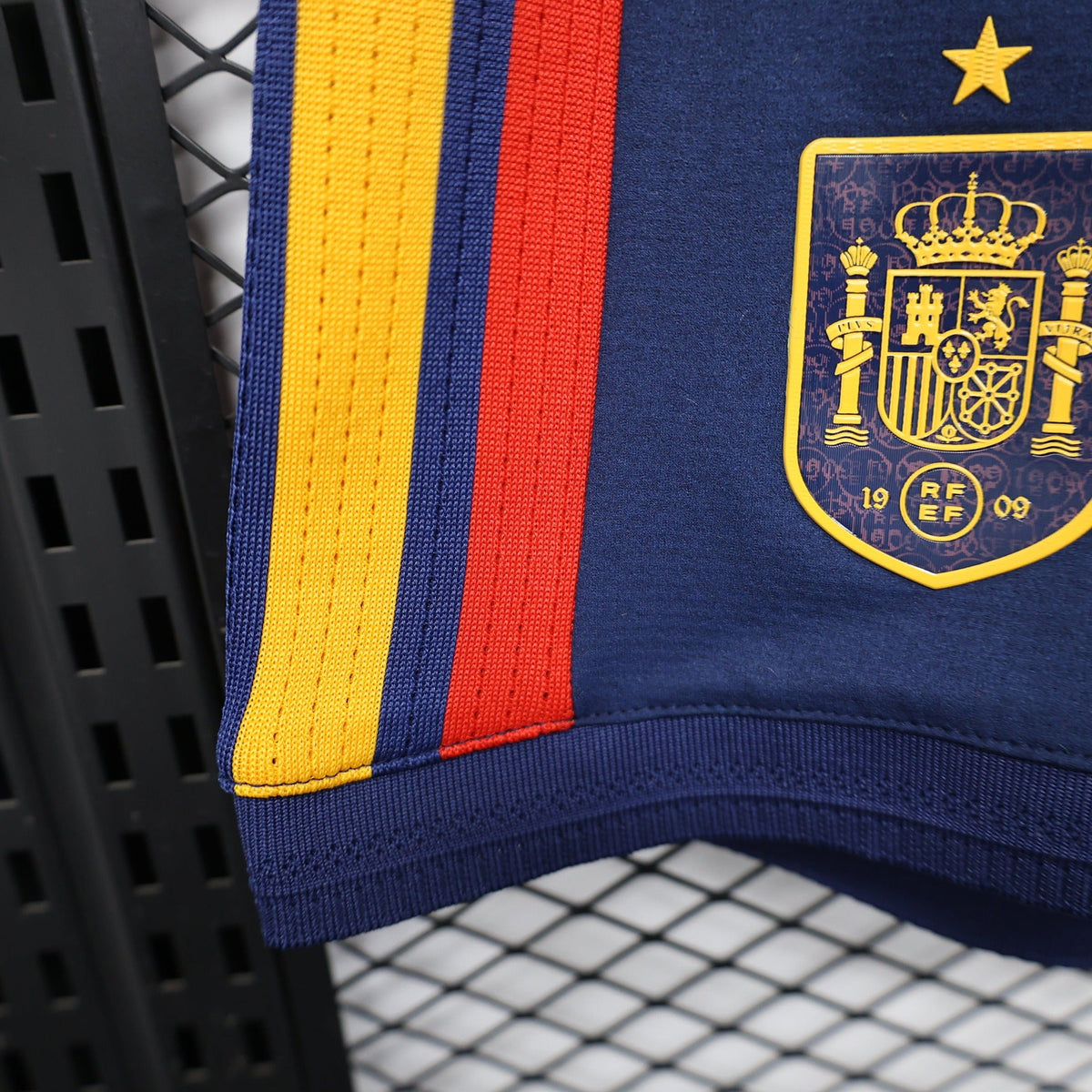 Spain 2026/27 Home Soccer Shorts – Player Edition