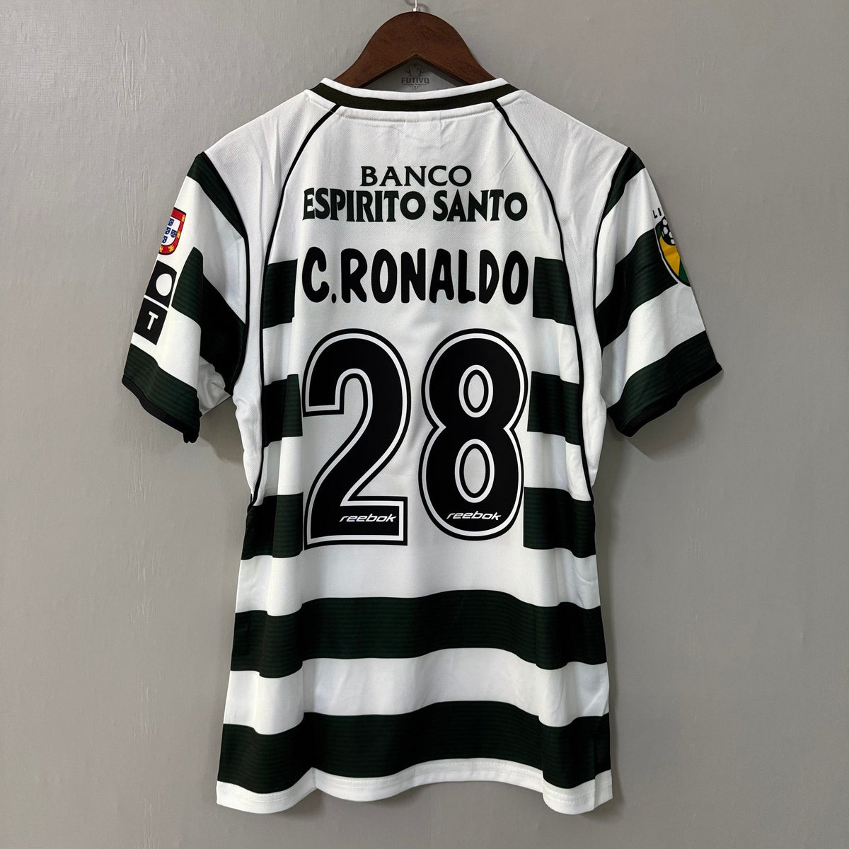 Sporting CP 2001/03 Home Retro Soccer Jersey