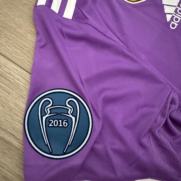 Real Madrid Cristiano Ronaldo #7 2017 Final Away Purple Retro Soccer Jersey Men Size