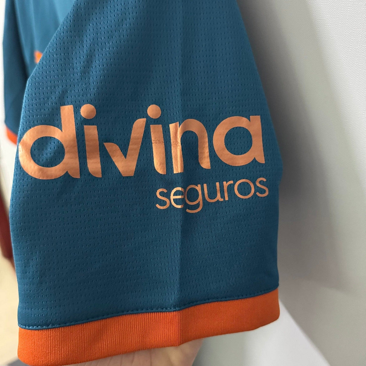 Valencia 2026/27 Away Soccer Jersey